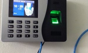 lắp đặt máy chấm công nha trang